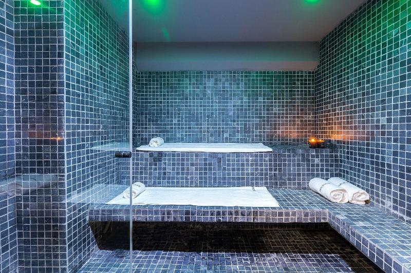 The Duke Boutique Suites Атина Екстериор снимка