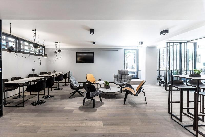 The Duke Boutique Suites Атина Екстериор снимка
