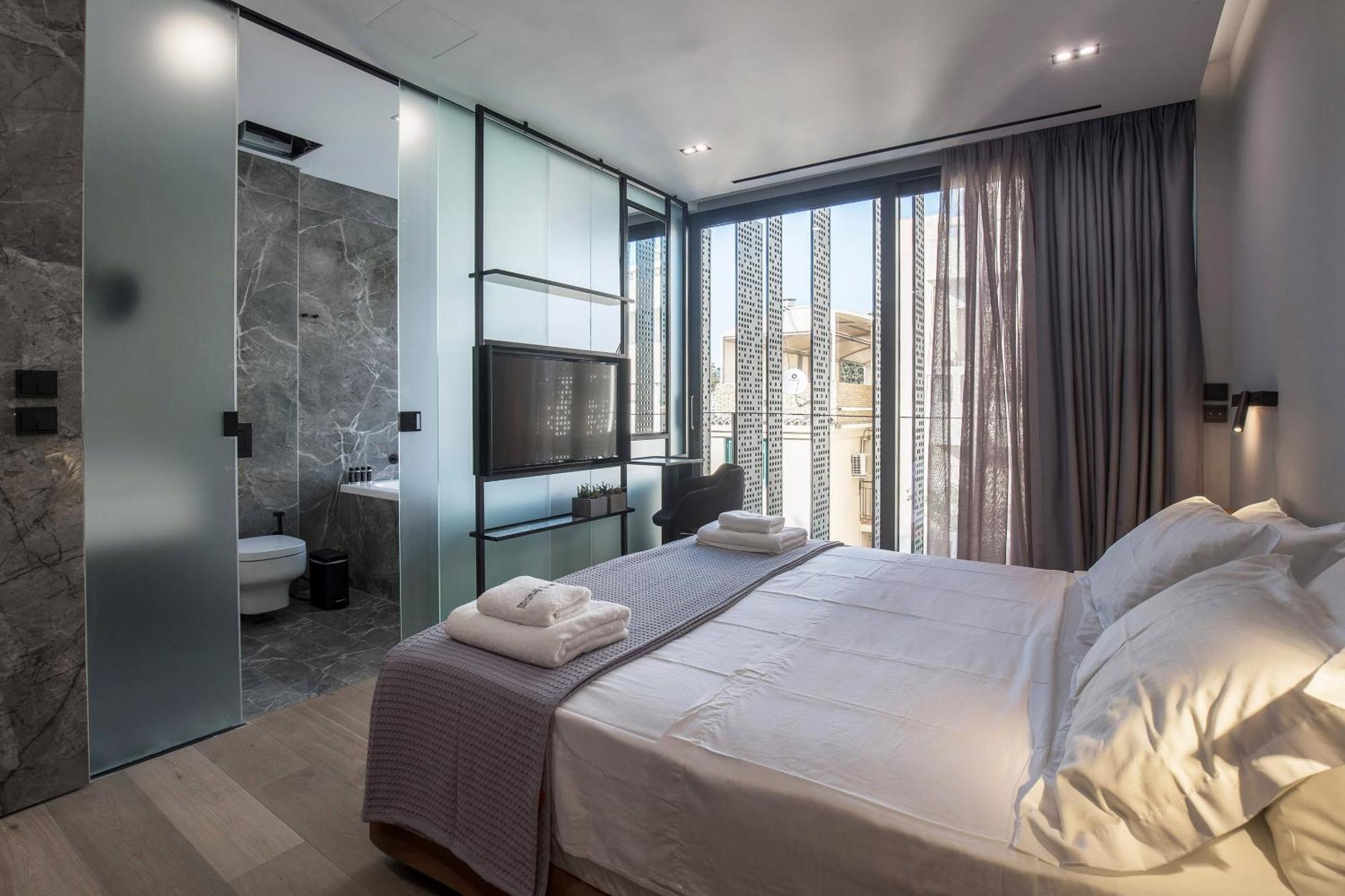 The Duke Boutique Suites Атина Стая снимка