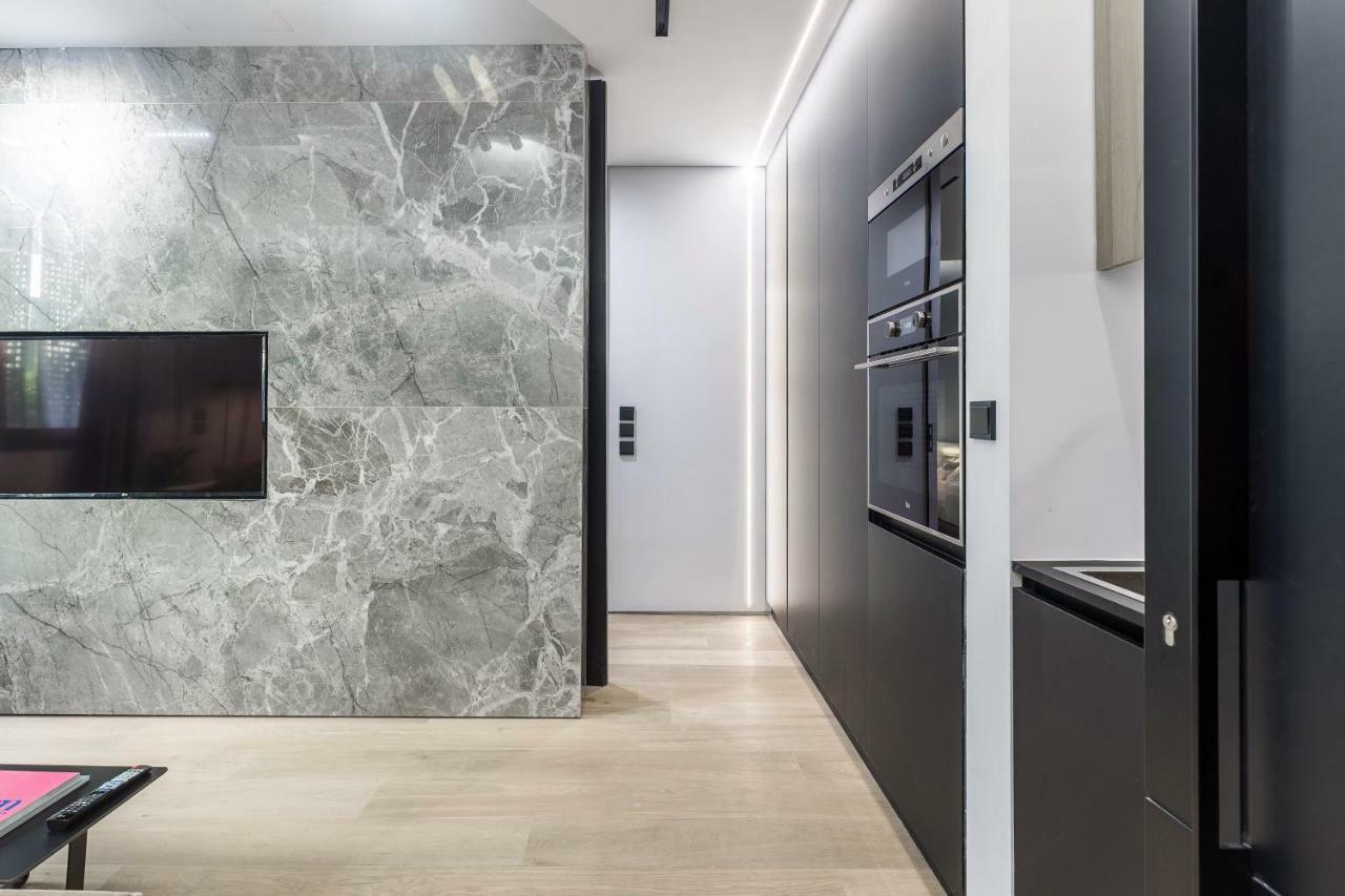 The Duke Boutique Suites Атина Екстериор снимка