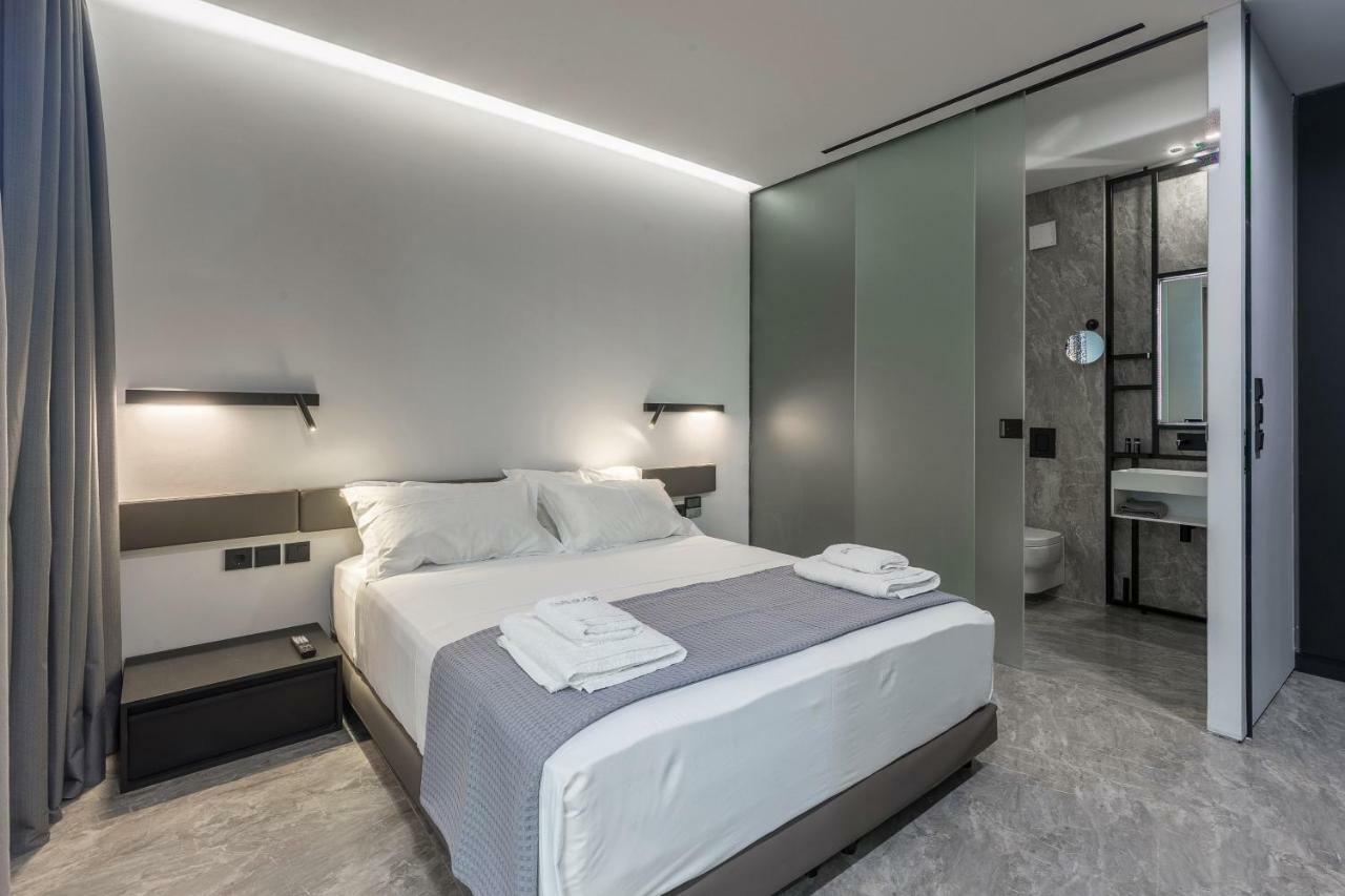The Duke Boutique Suites Атина Екстериор снимка