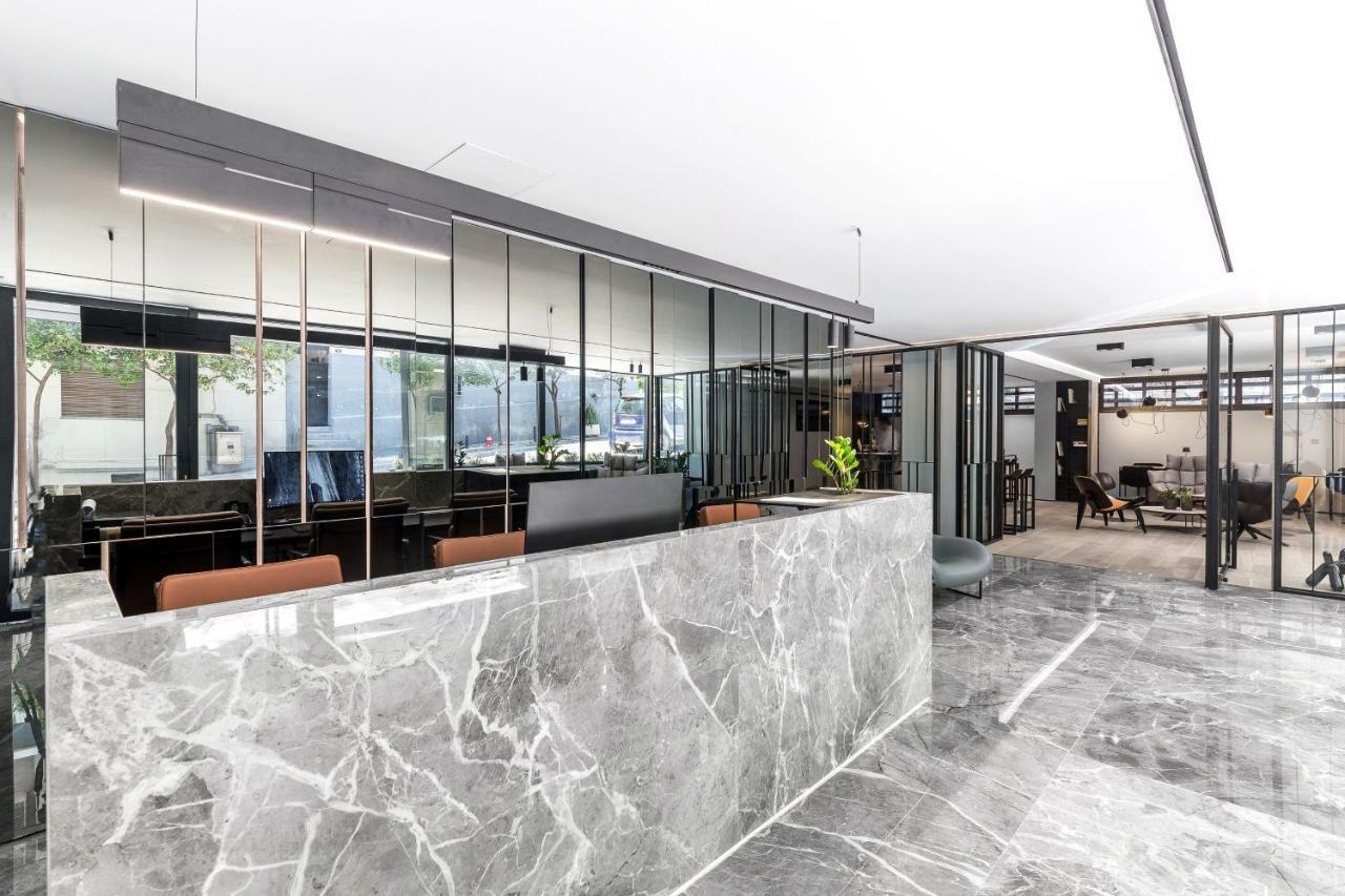 The Duke Boutique Suites Атина Екстериор снимка